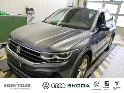 Gebraucht VW Tiguan Allspace R-line 200 PS (147 kW) 2023 Grau SUV