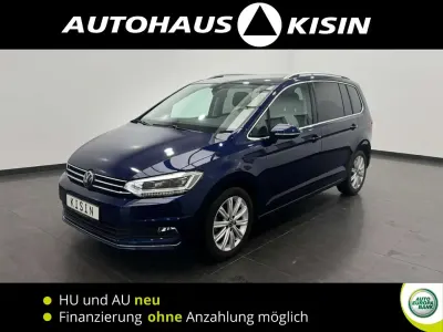 Gebraucht VW Touran Highline 150 PS (110 kW) 2024 Blau Van / Kleinbus