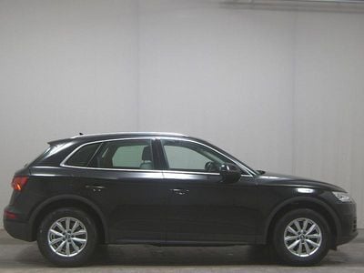 Gebraucht Audi Q5 Ambiente 163 PS (119 kW) 2020 Schwarz SUV