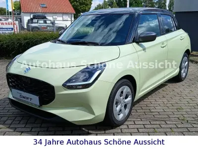 Neu Suzuki Swift Comfort 83 PS (61 kW) 2025 Grün Kleinwagen