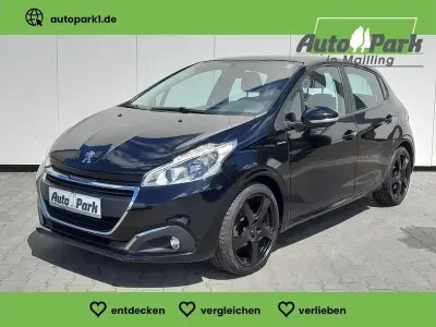 Gebraucht Peugeot 208 Urban Move 82 PS (60 kW) 2016 Lackierung schwarz perla nera/ Kleinwagen