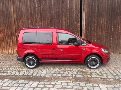 Gebraucht VW Caddy Family 150 PS (110 kW) 2017 Rot Van / Kleinbus