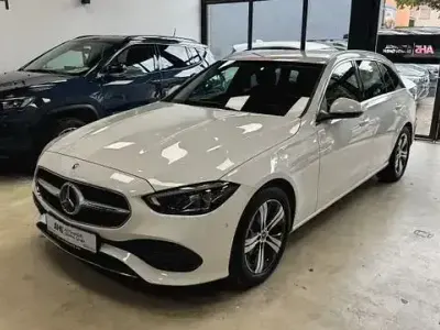 Gebraucht Mercedes C220 Avantgarde 200 PS (147 kW) 2023 Weiß Kombi