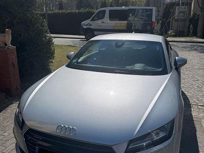 Usado Audi TT Ambiente 230 HP (169 kW) 2015 Prateado Coupé