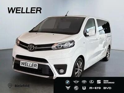 Schaumweiß Gebraucht 2022 Toyota Proace Team Van / Kleinbus | 37.580 €