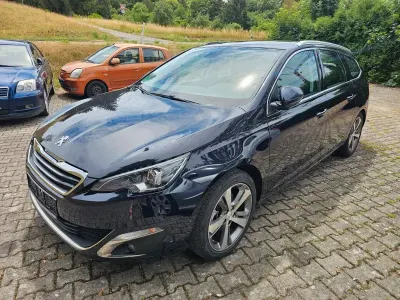 Gebraucht Peugeot 308 SW Allure 150 PS (110 kW) 2016 Blau Kombi