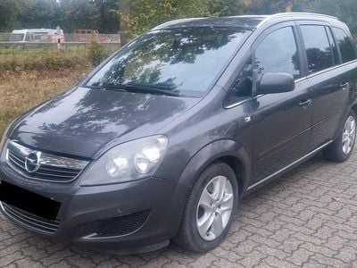 Usata Opel Zafira 125 CV (91 kW) 2010 Grigio Monovolume
