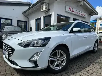Gebraucht Ford Focus 120 PS (88 kW) 2020 Frostweiß Kombi