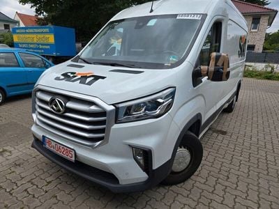 Maxus V90
