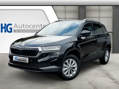 Neu Skoda Karoq Selection 150 PS (110 kW) 2026 Schwarz SUV