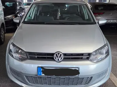 Usata VW Polo 90 CV (66 kW) 2010 Argento Utilitaria