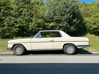 Gebraucht Mercedes W114 150 PS (110 kW) 1970 Weiß Coupé