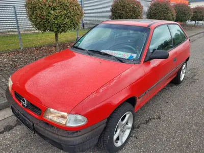 Gebraucht Opel Astra 60 PS (44 kW) 1995 Rot