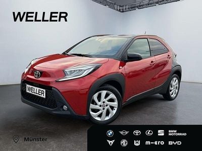 Gebraucht Toyota Aygo X Pulse 72 PS (52 kW) 2022 Rot SUV
