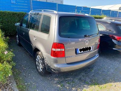 Gebraucht VW Touran Trendline 140 PS (102 kW) 2005 Grau Van / Kleinbus