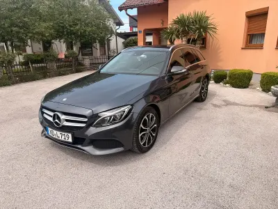 Gebraucht Mercedes C220 170 PS (125 kW) 2015 Grau Kombi