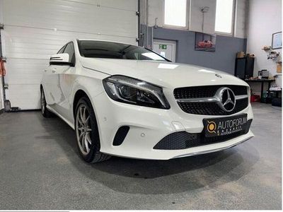 Gebraucht Mercedes A180 122 PS (89 kW) 2016 Weiß Limousine