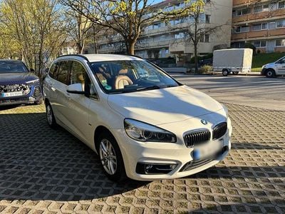 Usata BMW 218 Gran Tourer Luxury Line 150 CV (110 kW) 2017 Bianco Monovolume