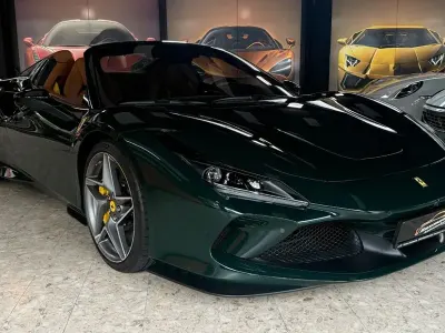 Gebraucht Ferrari F8 721 PS (530 kW) 2021 Grün Cabrio