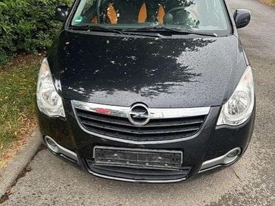 Opel Agila