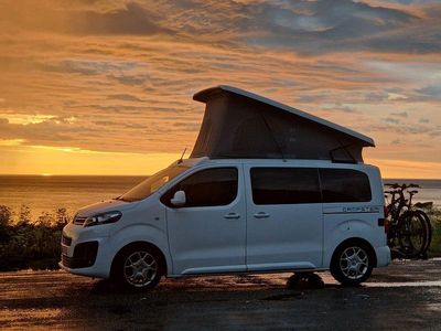 Weiß Gebraucht 2020 Citroën Spacetourer Van / Kleinbus | 35.999 €