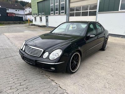 Schwarz Gebraucht 2005 Mercedes E200 Limousine | 5.399 € (Fairer Preis)
