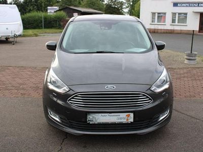 Grau Gebraucht 2016 Ford C-MAX Titanium Van / Kleinbus | 10.680 € (Fairer Preis)