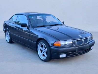 Gebraucht BMW 325 Sport Line 192 PS (141 kW) 1992 Grau Coupé