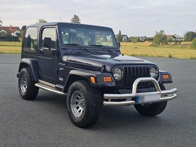 Usata Jeep Wrangler Sport 118 CV (86 kW) 1999 Viola SUV
