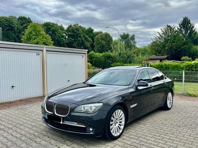 BMW 730