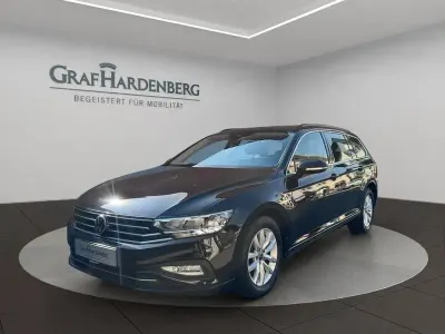 Używany VW Passat Business 122 KM (89 kW) 2022 Czarny Kombi