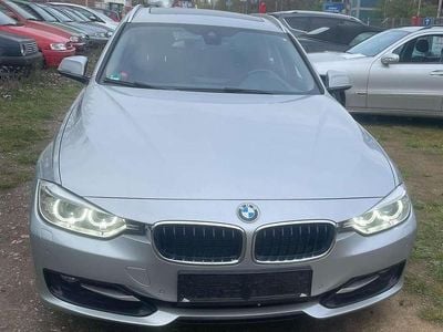 Usata BMW 318 Sport Line 143 CV (105 kW) 2013 Argento Station wagon