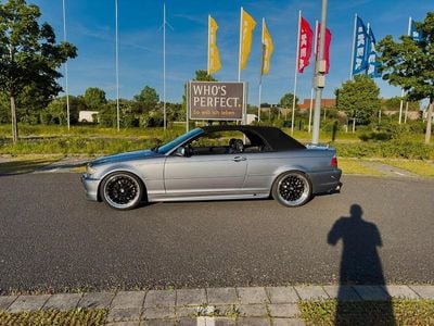 Gebraucht BMW 330 231 PS (169 kW) 2003 Silber Cabrio