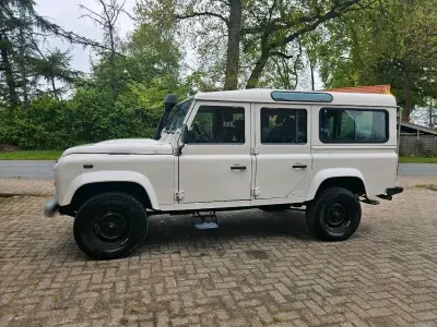 Gebraucht Land Rover Defender 122 PS (89 kW) 2008 Weiß SUV