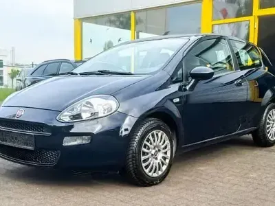 Gebraucht Fiat Punto Pop 132 PS (97 kW) 2014 Blau Kleinwagen