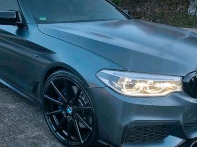 Grau Gebraucht 2018 BMW M550 Sport Line Limousine | 37.900 €