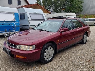 Second-hand Honda Accord 136 CP (100 kW) 1996 Roșu Break