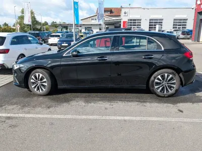 Gebraucht Mercedes A200 163 PS (119 kW) 2020 Schwarz Limousine
