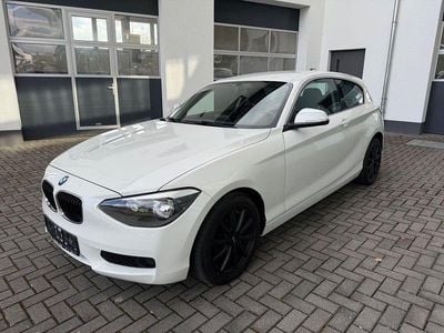 Usata BMW 114 Advantage 102 CV (75 kW) 2014 Bianco Utilitaria