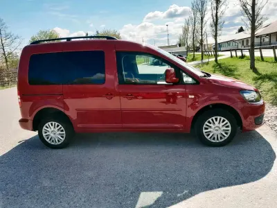 Gebraucht VW Caddy Life 110 PS (80 kW) 2014 Rot Van / Kleinbus