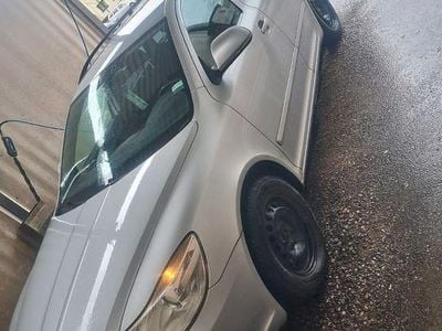 Gebraucht Skoda Octavia Ambiente 122 PS (89 kW) 2010 Silber Kombi