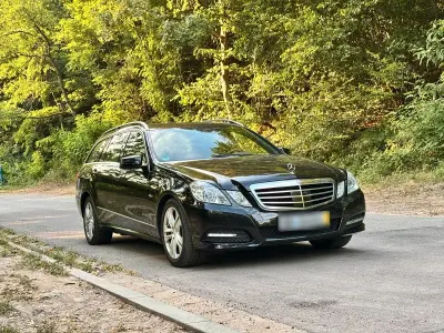 Gebraucht Mercedes E300 228 PS (167 kW) 2010 Schwarz Kombi