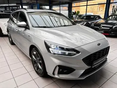 Usata Ford Focus ST-Line X 155 CV (114 kW) 2021 Argento Station wagon