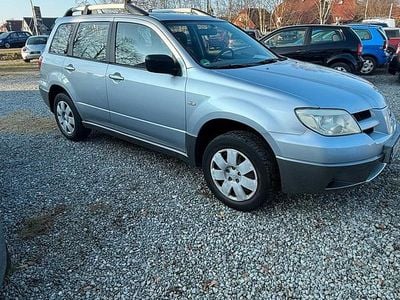 Gebraucht Mitsubishi Outlander 136 PS (100 kW) 2006 Silber SUV