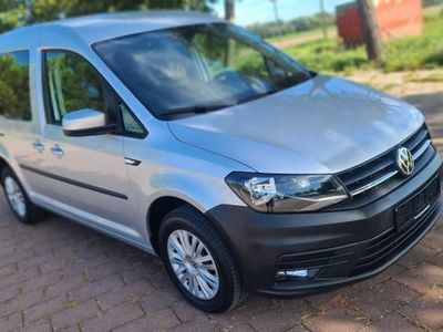 gebraucht VW Caddy 2.0l TDI BMT 5-SITZER SHZ PDC AHK GRA BT 1HAND EU6