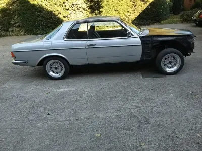 Gebraucht Mercedes C230 109 PS (80 kW) 1979 Silber Coupé