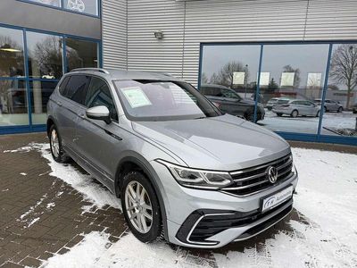 Gebraucht VW Tiguan Allspace R-line 200 PS (147 kW) 2022 Pyrit silber metallic SUV