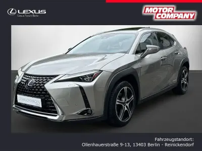 Gebraucht Lexus UX 250h Luxury Line 184 PS (135 kW) 2020 Silber SUV