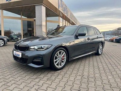 Grau Gebraucht 2022 BMW 320 M Sport Kombi | 30.840 € (Guter Preis)