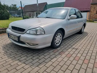 Używany Kia Clarus 133 KM (97 kW) 2021 Srebrny Sedan/Limuzyna